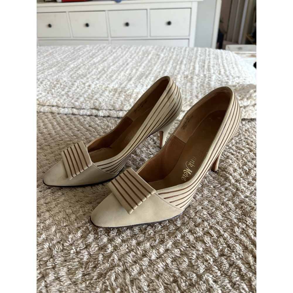 Vintage Frank More Tan And Brown 1960's Patent Suede Pumps Size 6 1/2 M